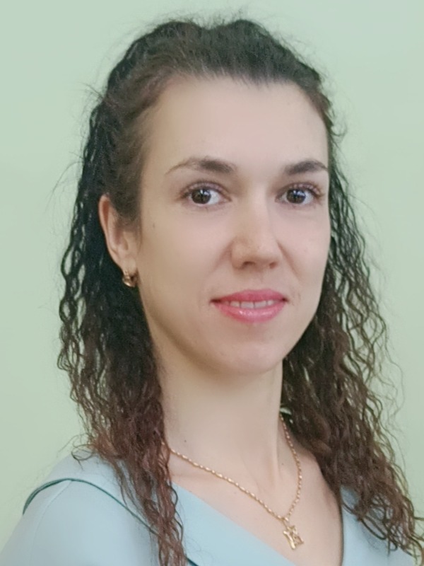 Инструктор по физической культуре Саксонова Эльвира Александровна.